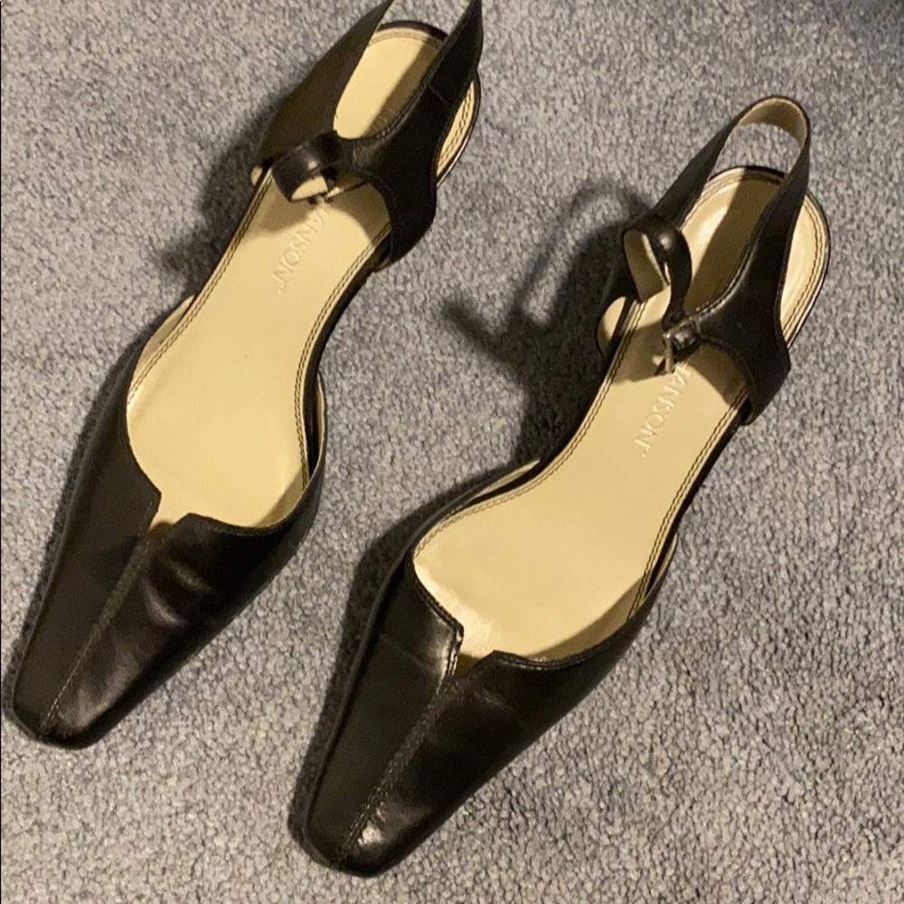 Hillard and Hanson Black heels